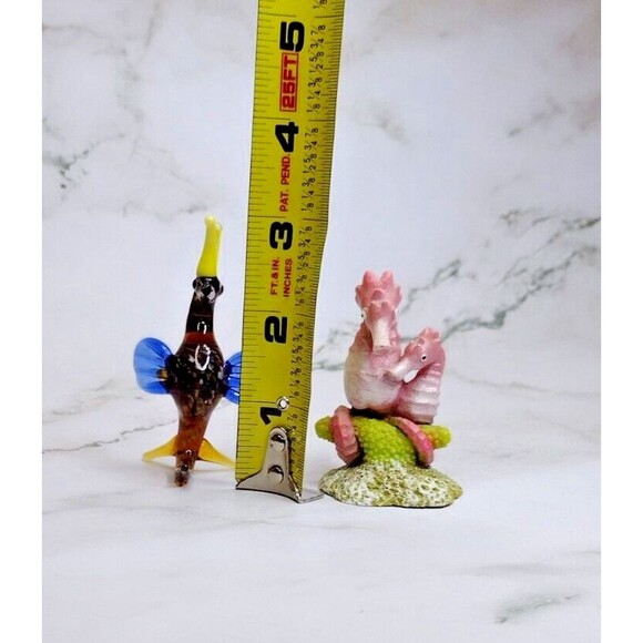 Mini Seahorse Figurines Nautical Statue Art Glass Resin 3" Sea Decor  Lot of 2 - Picture 9 of 10